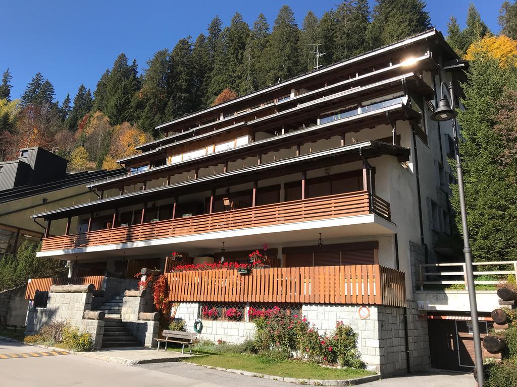 5 Laghi Apartment Madonna di Campiglio Bagian luar foto